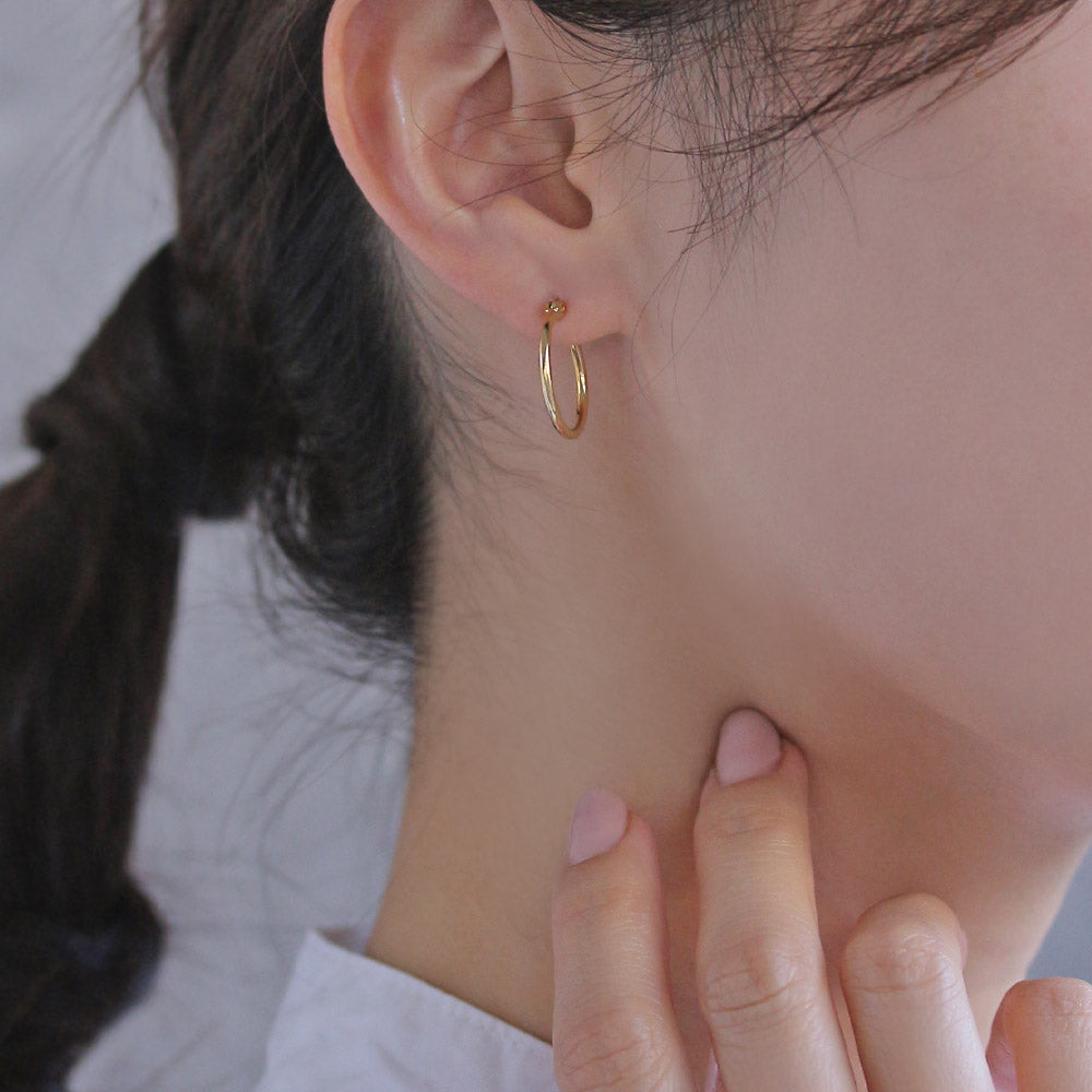 18K Gold Post Simple Hoop Earrings
