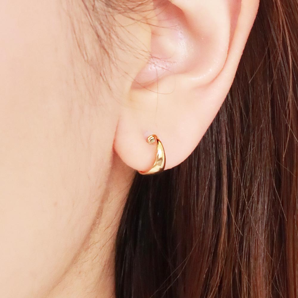 Simple 18K Gold Post Earrings