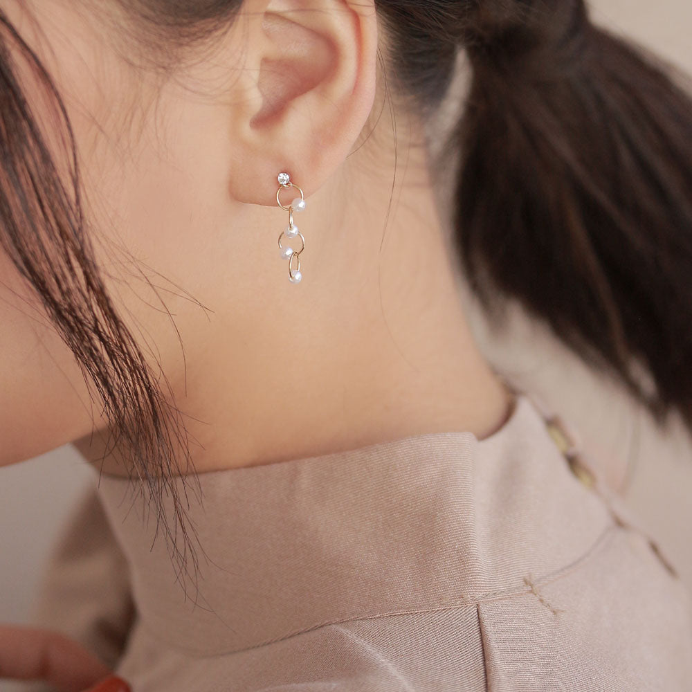 Pearl Link Plastic Earrings