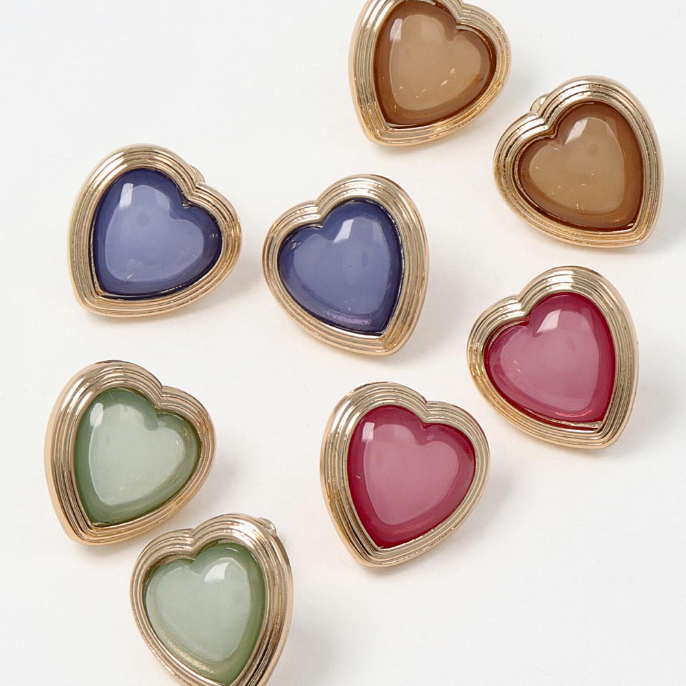  Color Clear Heart Titanium Studs
