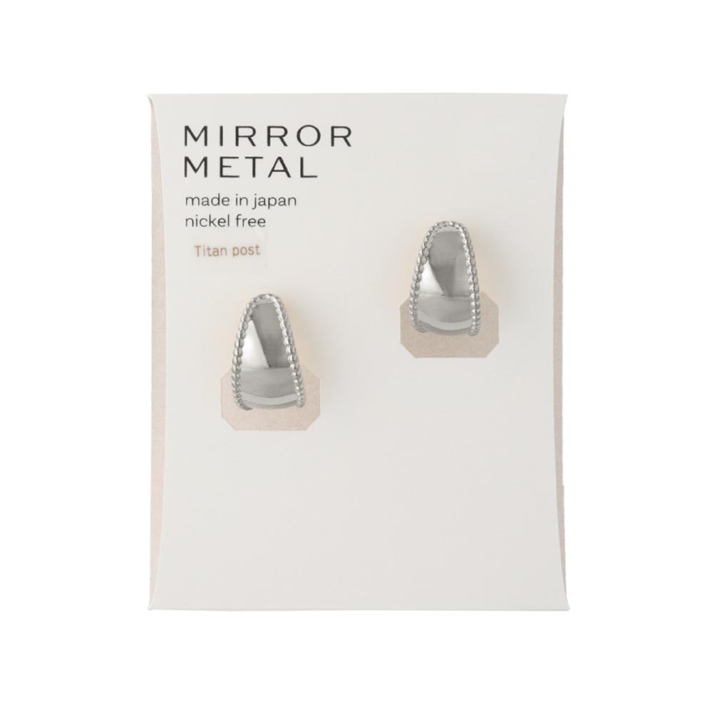 Mirror-Finish Milgrain Wide Curl Earrings