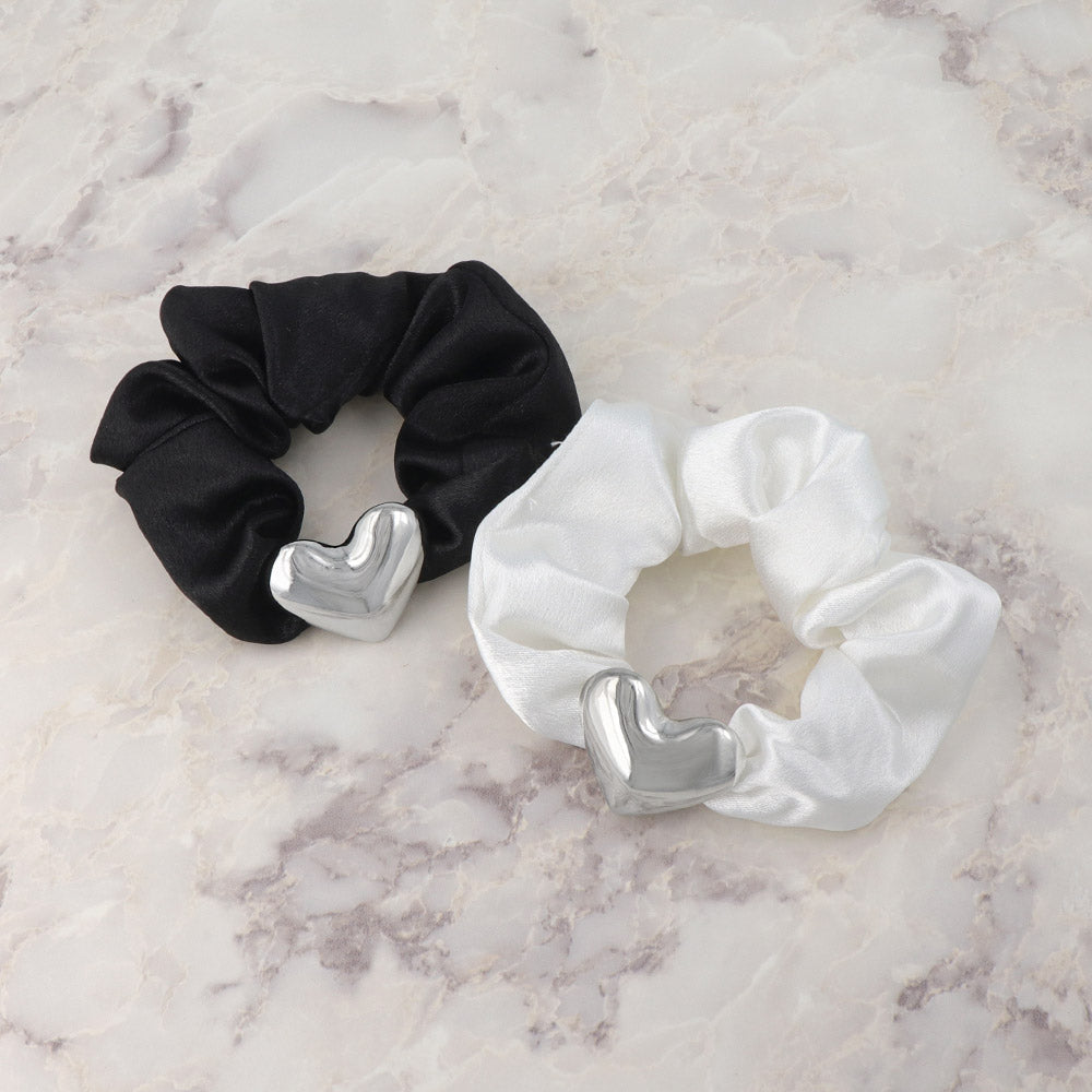 Heart Charm Shimmering Scrunchie - osewaya