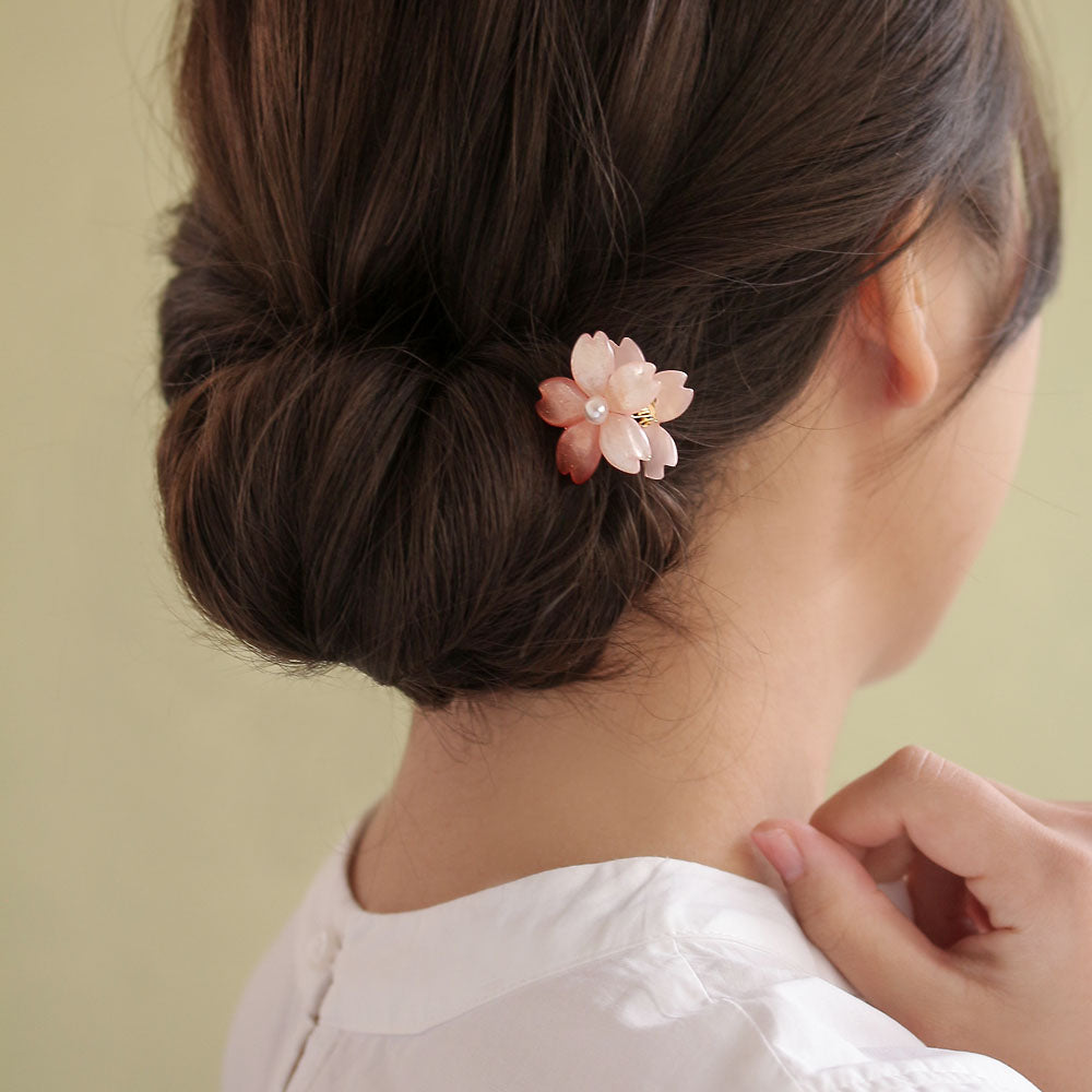Small Sakura Hair Clip