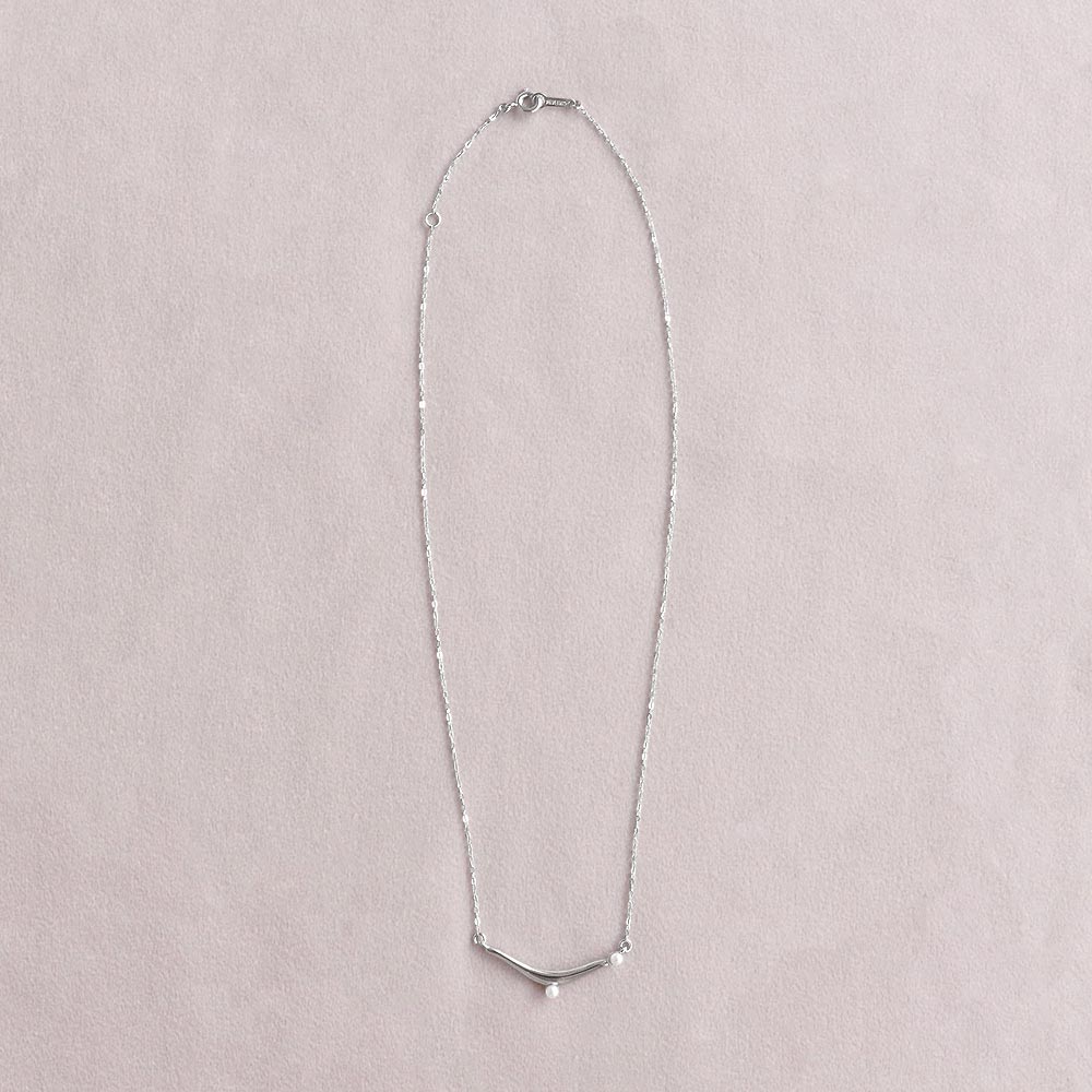 Freshwater Pearl Detail Curved Bar Necklace