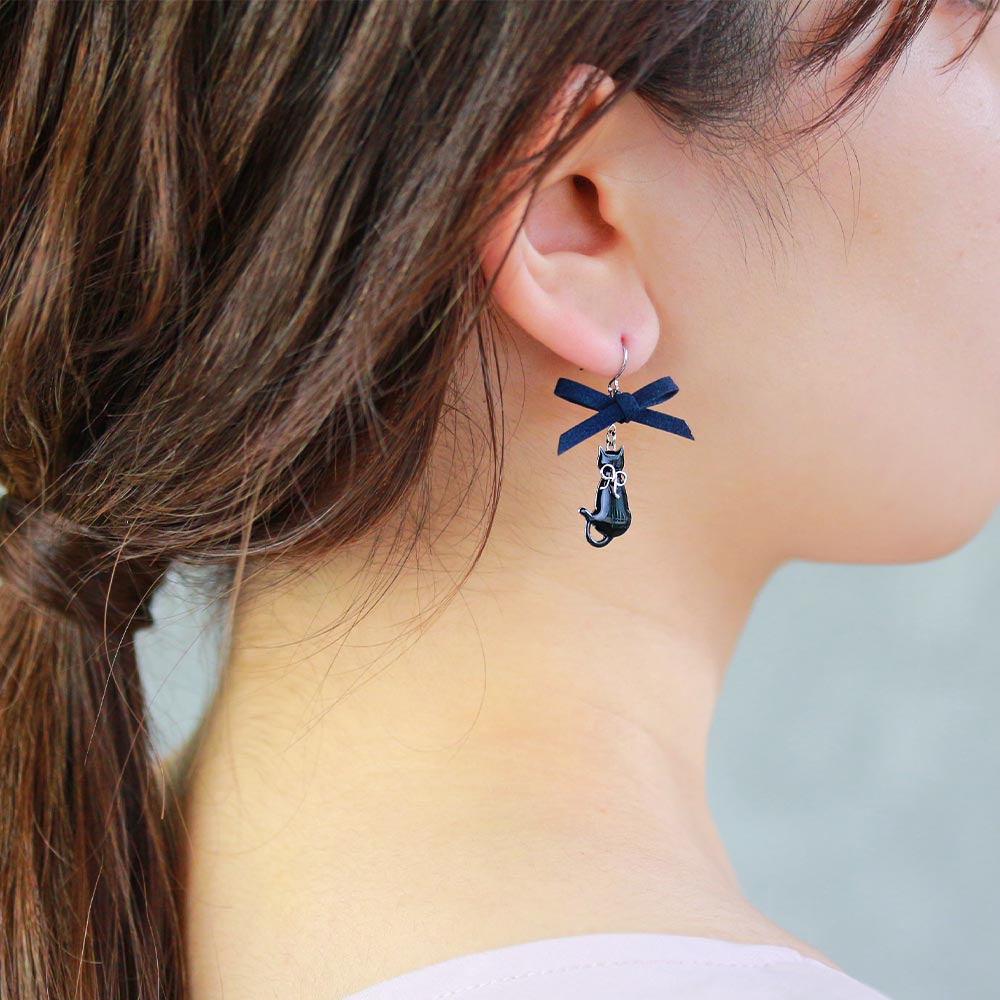 Bow and Cat Dangling Earrings