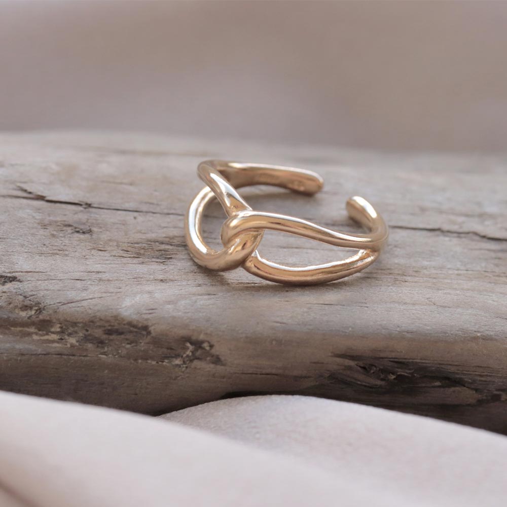 Curved Knot Open Ring - osewaya