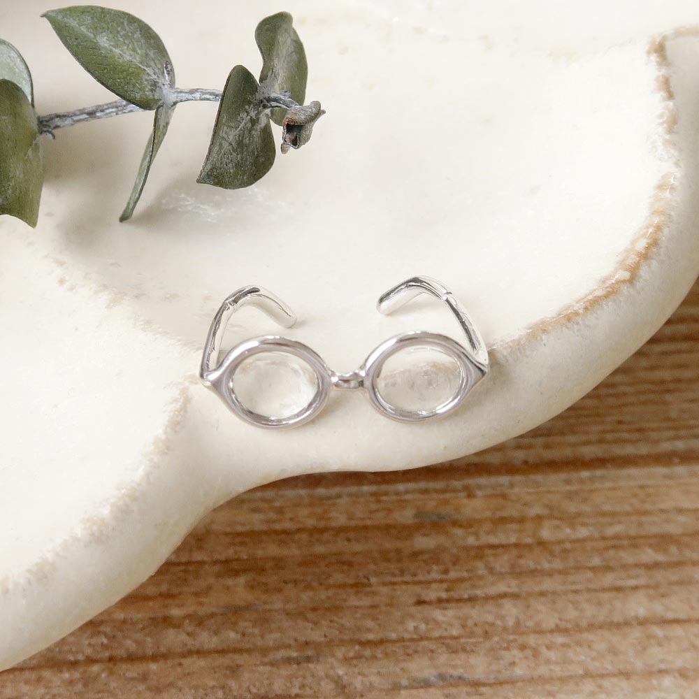 Tiny Round Eyeglasses Ring in Silver Tone