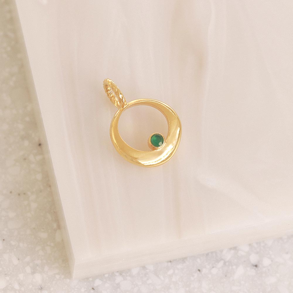 Gold Tone Circle Necklace Charm
