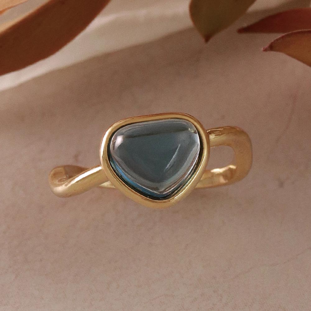 Blue Triangle Glass Jewel Ring - osewaya