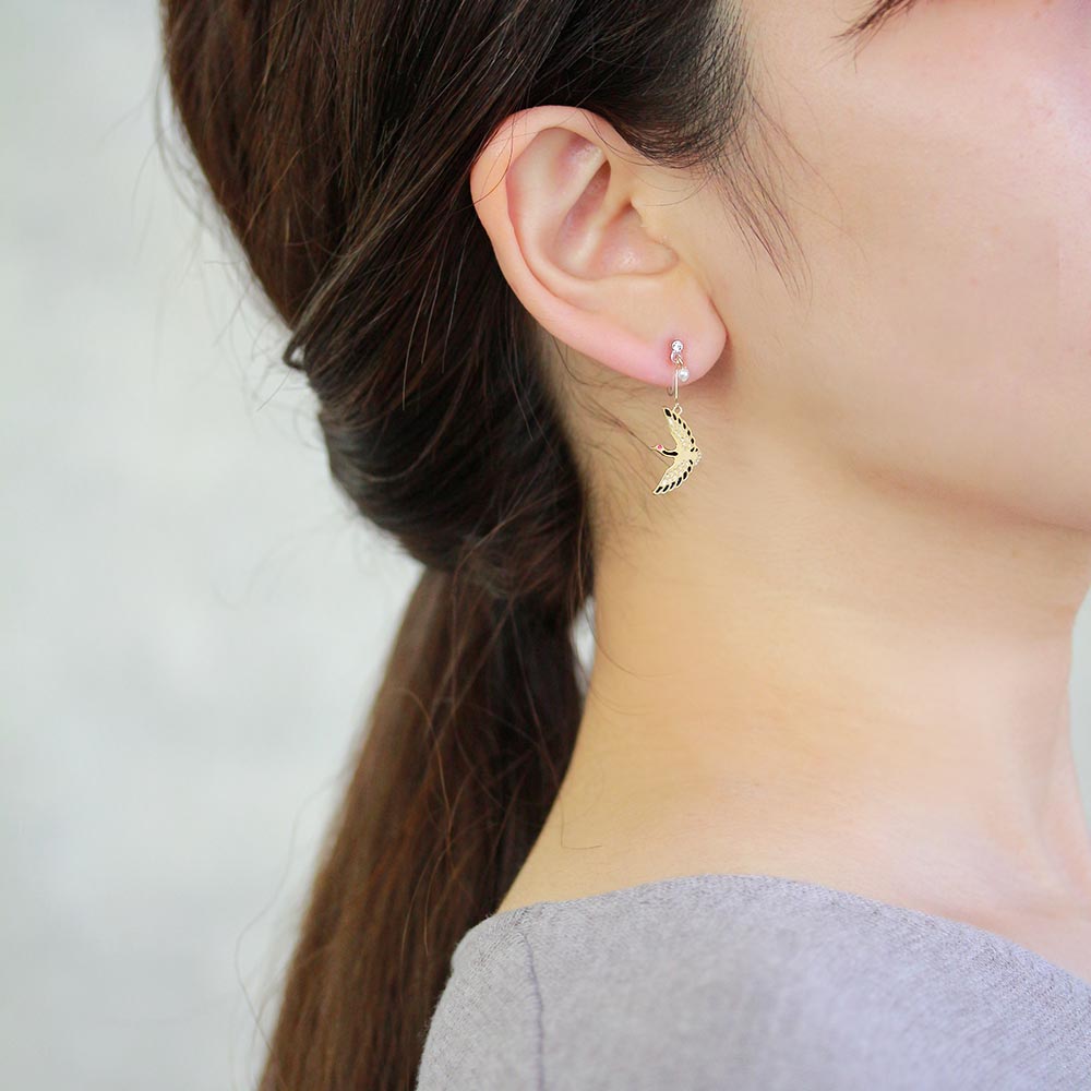 ZARA and Japanese Clip on earrings, Women's Fashion, Jewelry & Organisers,  Earrings on Carousell