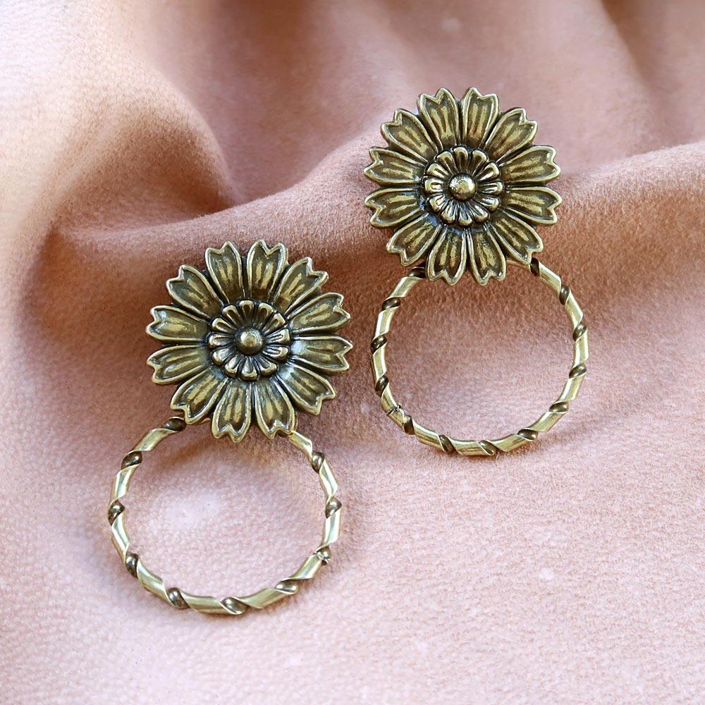 Vintage Look Flower and Hoop Clip On Earrings - osewaya