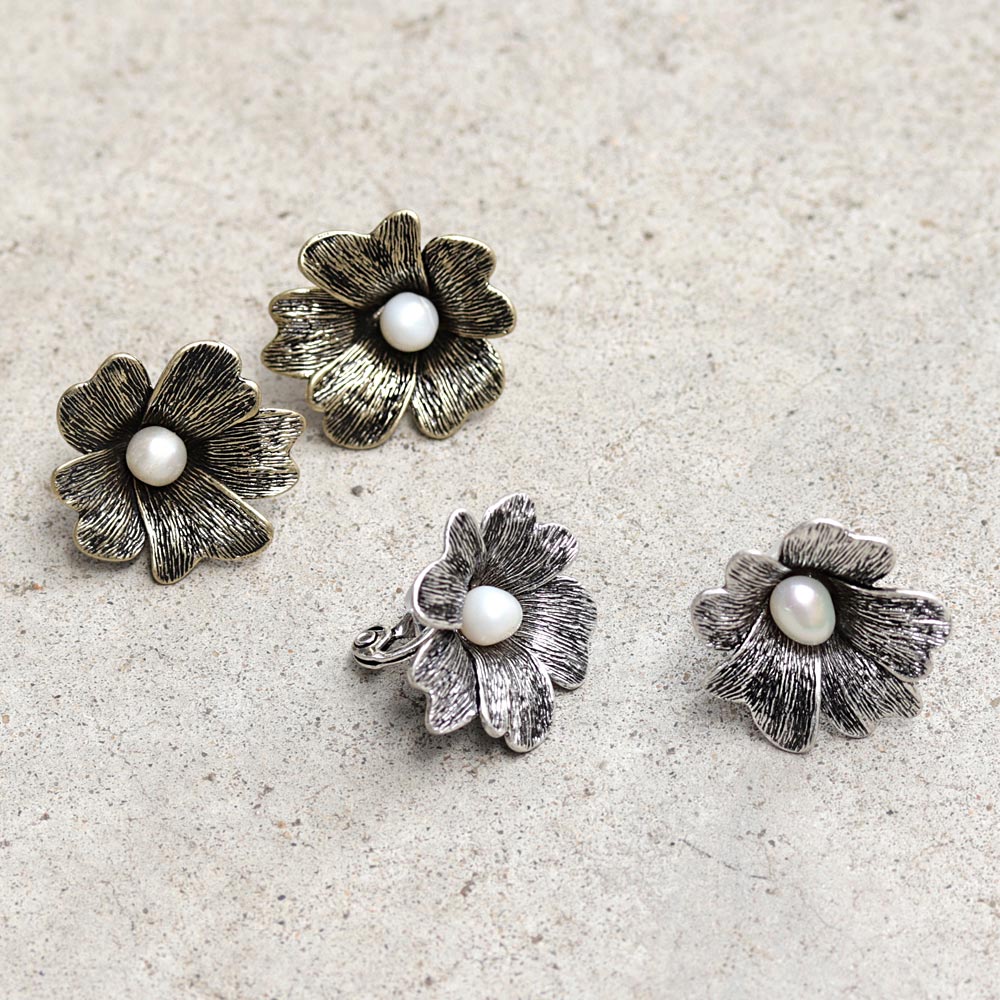 Pearl Flower Padded Clip On Earrings - osewaya