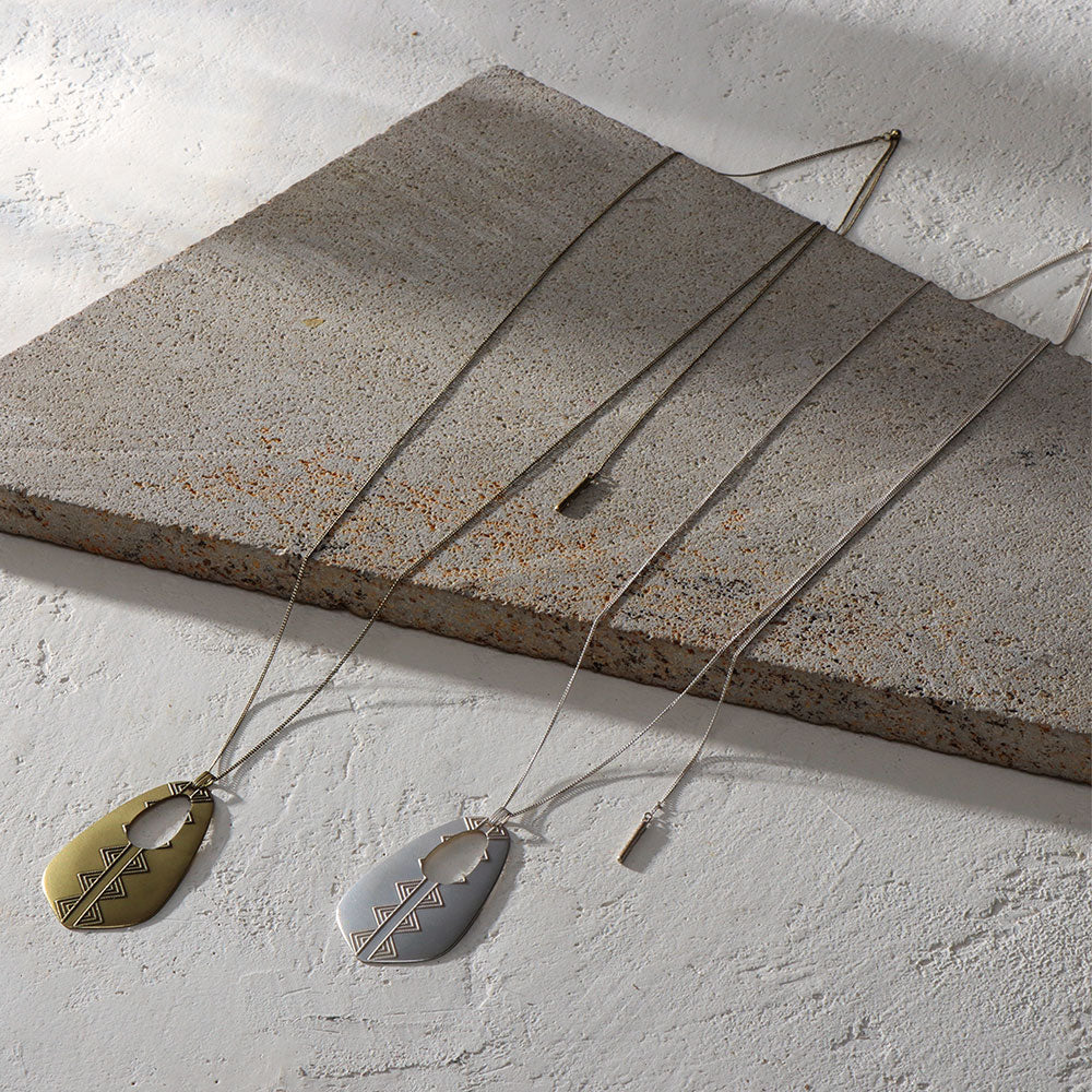 Distressed Native Style Pendant Slider Necklace - osewaya