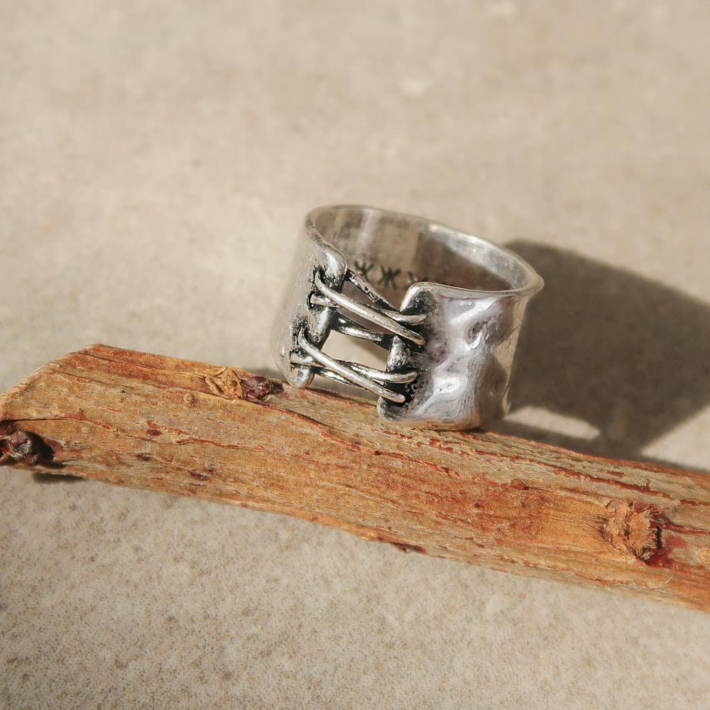 Corset Weathered Ring