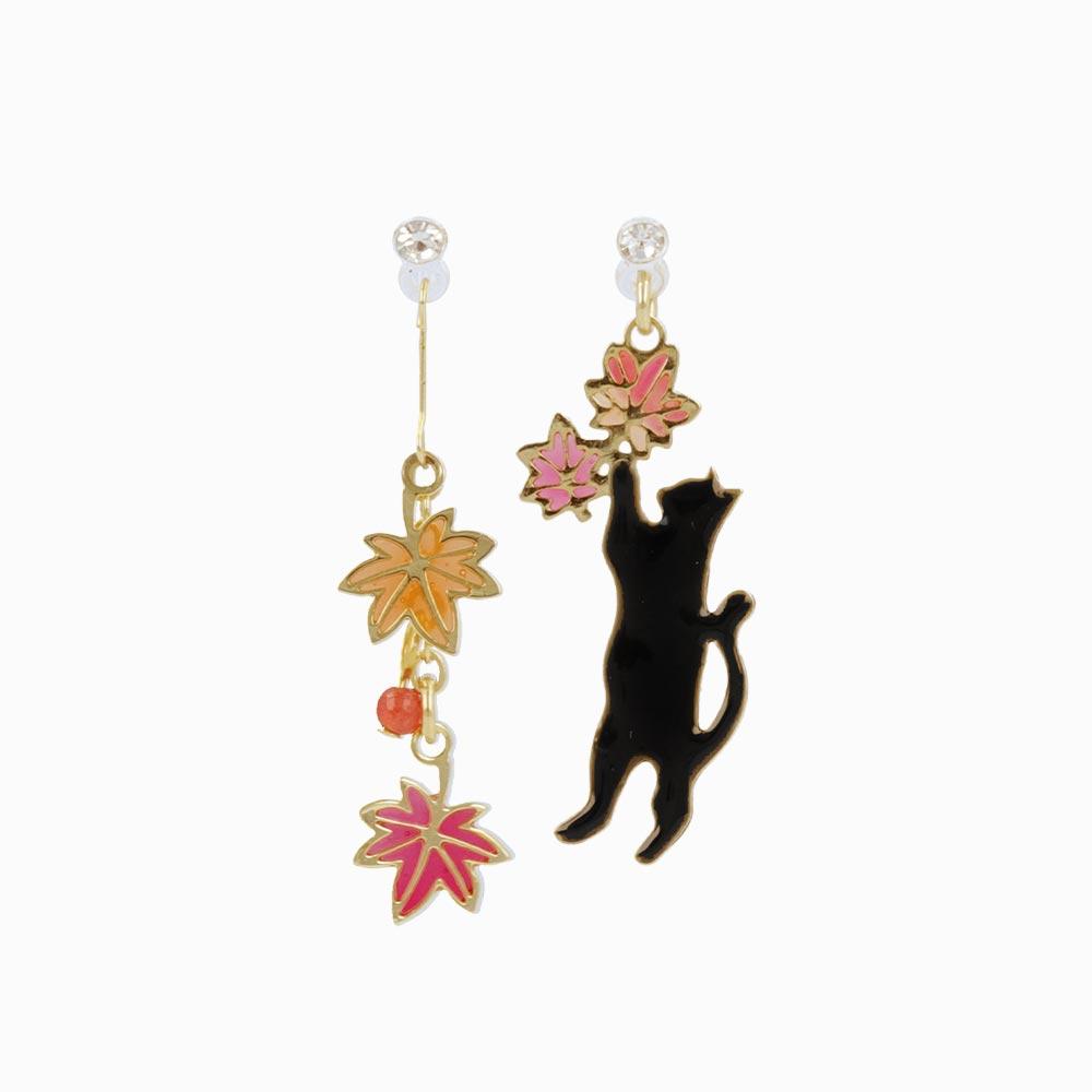 Momiji Leaf and Cat Invisible Clip On Earrings - osewaya